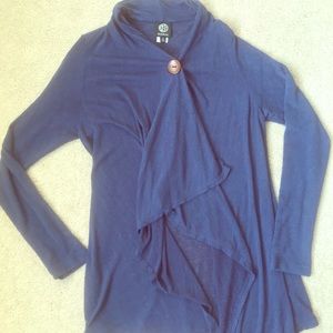 One button Wrap cardigan